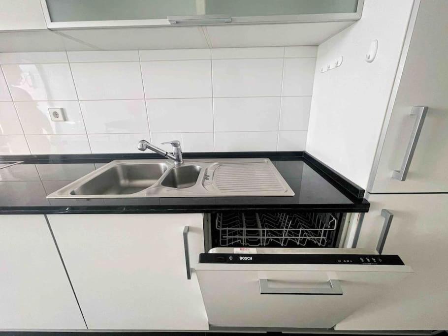 Airport Expo Apartment リスボン エクステリア 写真